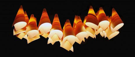 lampyridae verschillende houten lampen boven tafel - touchable collection